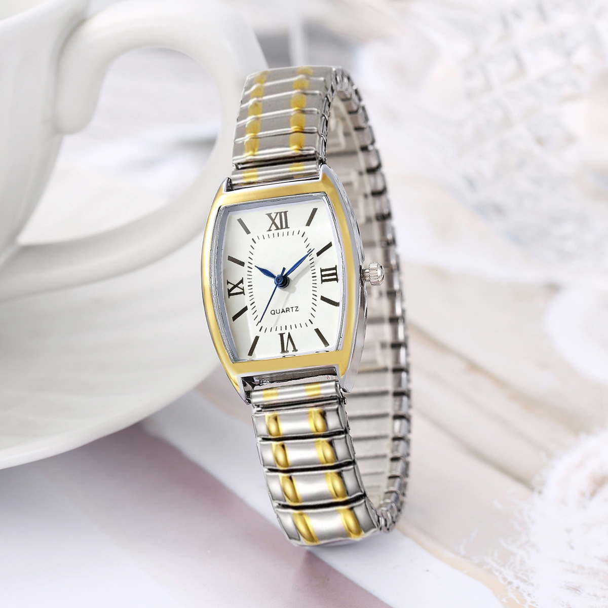 Roman gold women's model