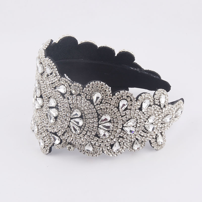 Fashion Baroque Full Of Diamonds Retro Headband display picture 3