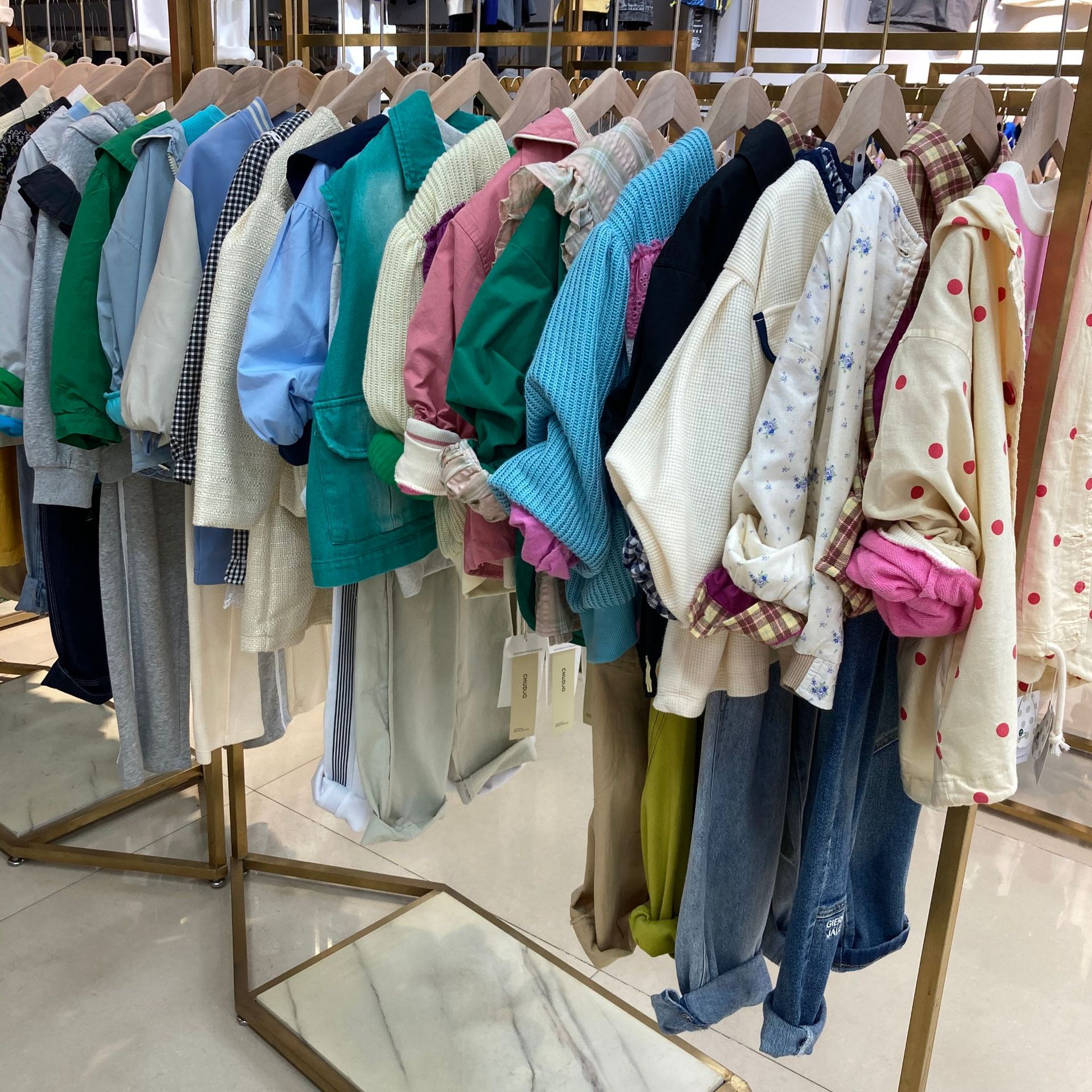 湖州织里童装幼歌杂款尾货男女童秋季童装品牌童装批发秋冬装