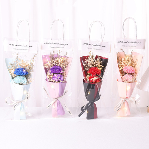 Women's Day gifts for employees kindergarten birthday finished bouquets of baby's breath dried flowers rose gifts wholesale