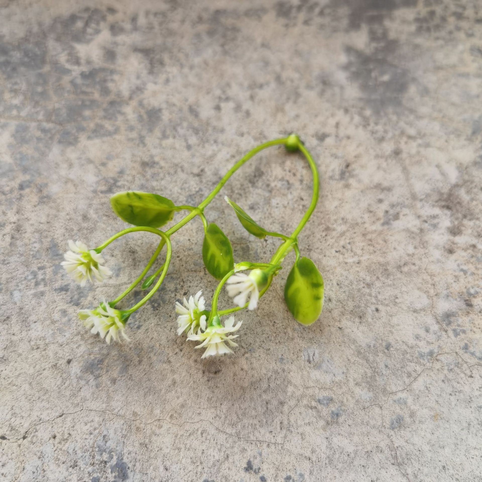 Imitación de hojas verdes hierba de agua hoja persa decoración de flores de boda pared flor de pecho accesorios de muñeca flores diy accesorios hechos a mano