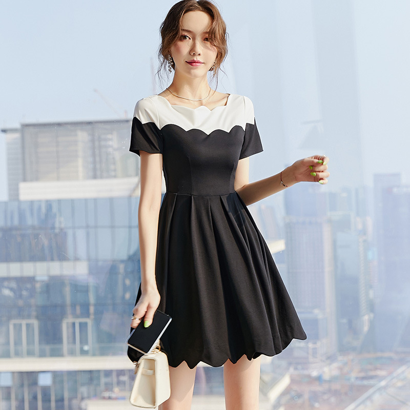 Casual dress women 2021 summer new women's black and white contrast color girlfriends skirt fashion western style age reduction bl9650