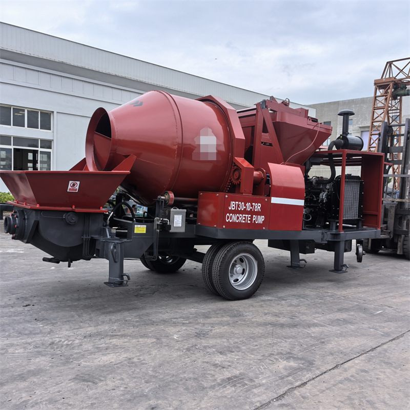 车载一体的搅拌机带泵送 带发电机的滚筒搅拌机带地泵 拖泵一体机