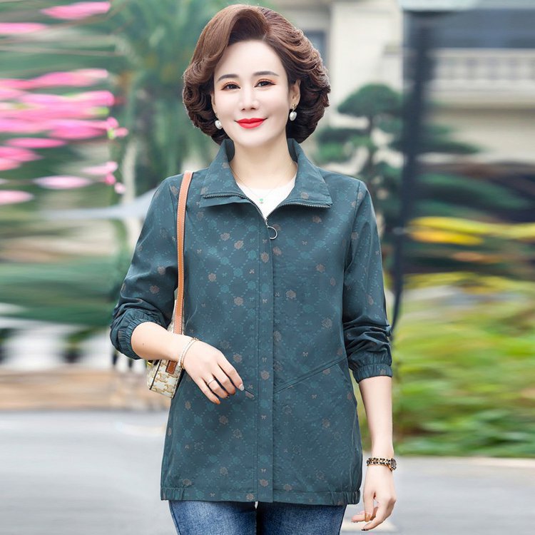 妈妈秋装外套2025新款中年女春秋洋气大码中老年人秋冬风衣夹克女|undefined