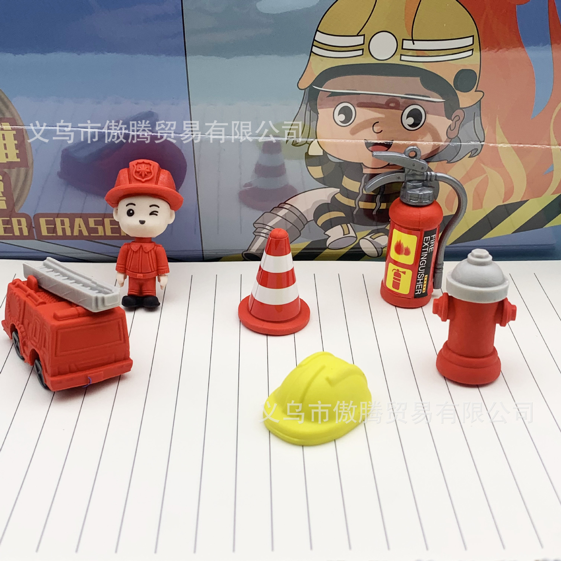 dibujos animados creativos héroes de fuego borracha simulación modelado camión de bomberos borracha desmontable pequeño premio