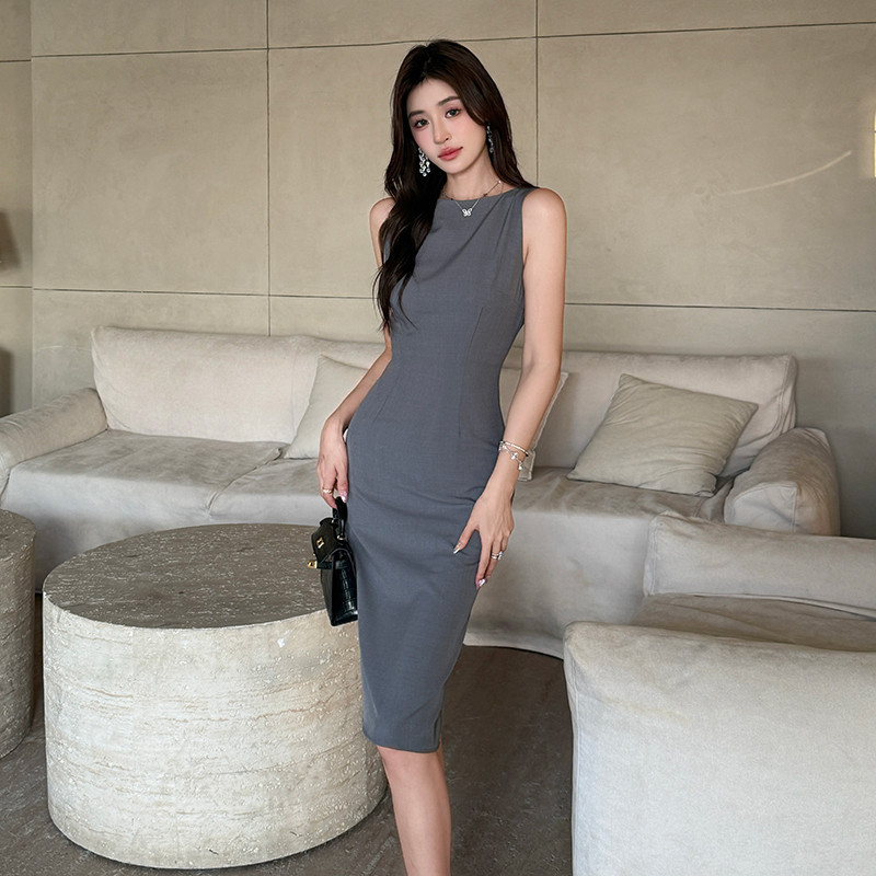 Cross-Border 2025 Summer Workplace Siren Style Gray Off-The-Shoulder Mid-Length Dress for Women with a Cinched Waist Cross-Border 2025 Summer Workplace Siren Style Gray Off-The-Shoulder Mid-Length Dress for Women with a Cinched Waist