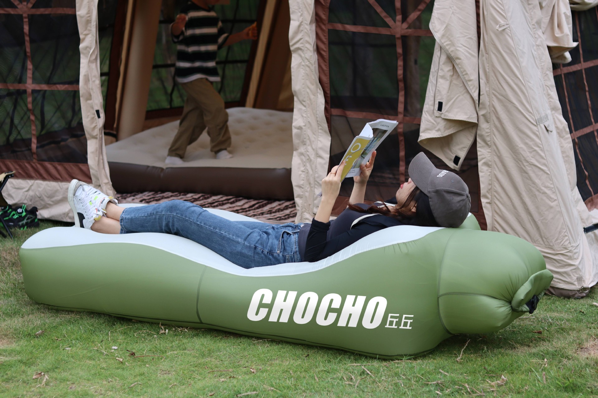 Nuevos productos sofá infláble al aire libre acampado festival de música rápido sofá infláble perezoso cama infláble al aire libre viaje portátil