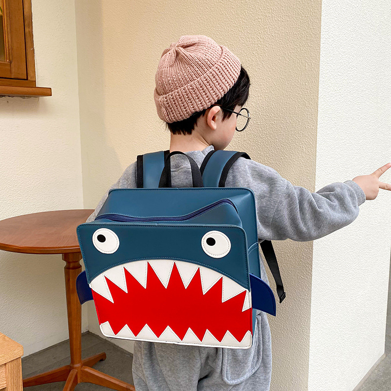 children schoolbag pupil lovely Cartoon Shark baby Backpack Grade 13 capacity men and women knapsack