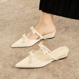 599-26 pointed sandals for women wearing French style wedge heels, versatile bows, empty toe caps, half drag hollow sand