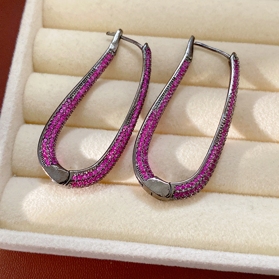 Medieval vintage zircón oval pendientes de estilo retrógrado personalidad pendientes ligeros de lujo alta sensación auriculares al por mayor