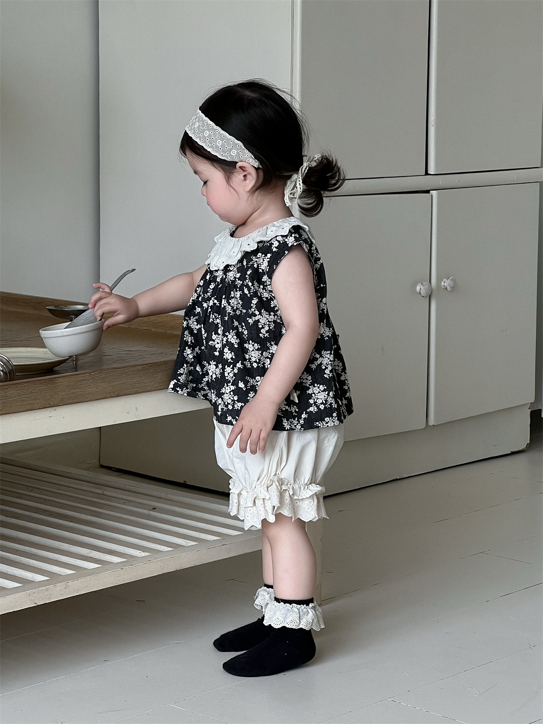 Ropa de verano fina para niñas 2026, nueva camisa floral de estilo coreano con encaje y pantalones cortos para niñas image 5