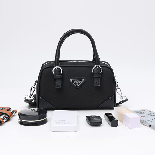 Elegant and Fashion Bowling Bag for Women, Handheld Small Tote Bag, Stylish and Versatile, Large Capacity Shoulder and Crossbody Bag for Ladies