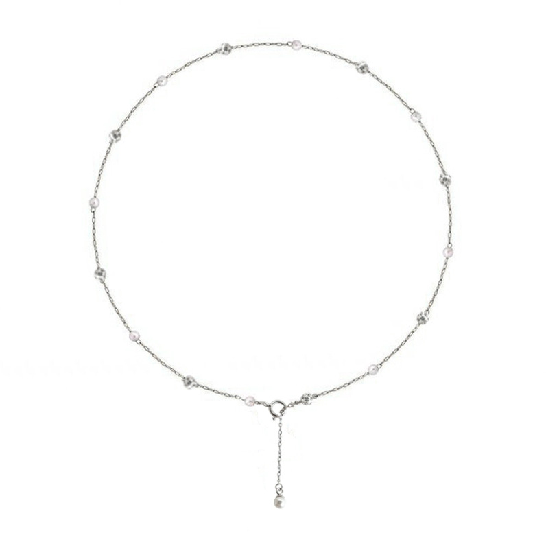 Small necklace from pearl