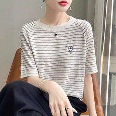 薄い通気性の柔らかい绢糸半袖tシャツ女性ストライプニット半袖天糸丸襟肩袖上着