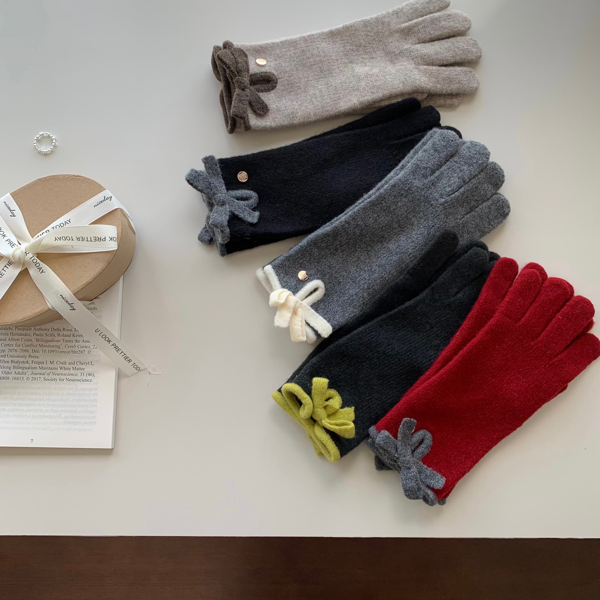 韩国东大门同款蝴蝶结仿羊绒露二指防寒保暖冬季手套安哥拉红女士