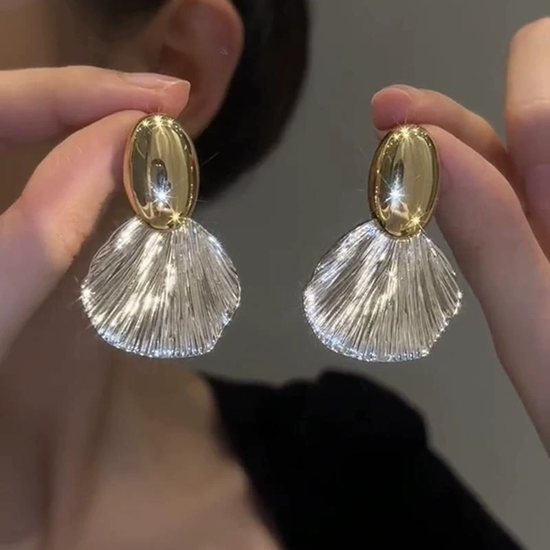 Серебряная игла, металлические модные серьги, серебро 925 образец, простой и элегантный дизайн, интернет-знаменитость, стиль высокого качества
