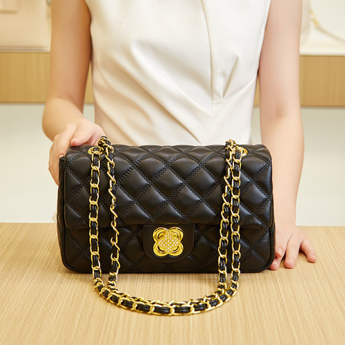 Fashionable single shoulder underarm bag for women Korean version versatile rhombus chain bag new  summer crossbody small square bag simple