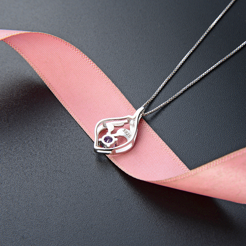 925 plata esterlina cisne collar de corazón nicho femenino simple versátil colgante de piedra colgante de clavícula regalo del día de la madre