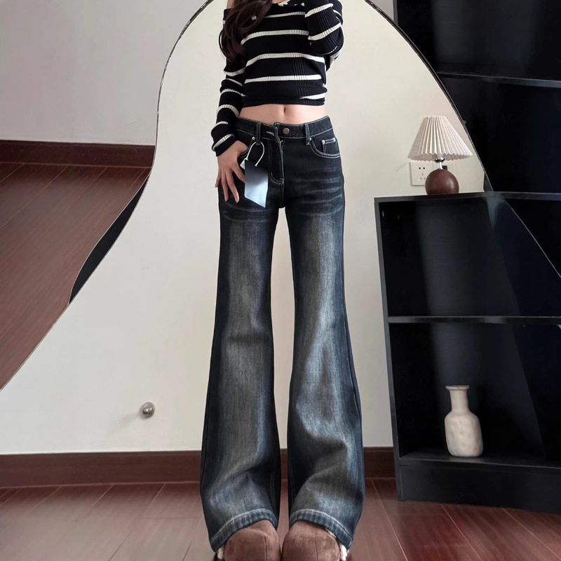 American Retro Flared Jeans for Women 2026 New Style, Non-Tight Flared Pants, Versatile and Slimming Bell-Bottom Pants American Retro Flared Jeans for Women 2026 New Style, Non-Tight Flared Pants, Versatile and Slimming Bell-Bottom Pants