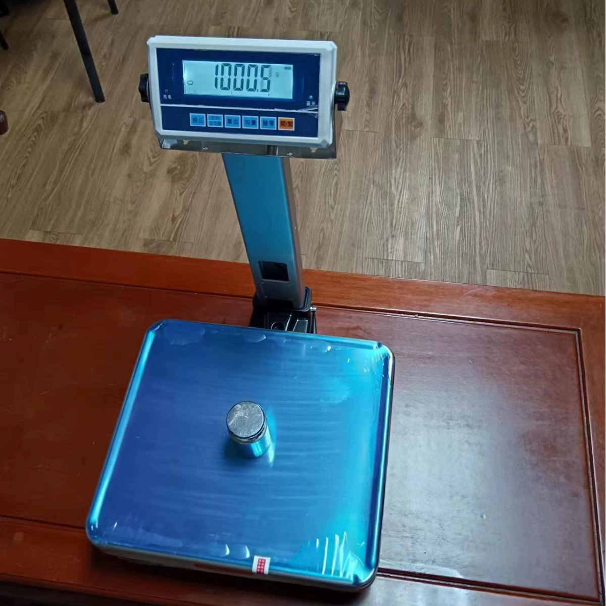 Большое количество весов Электронные весы 30kg 50kg 60 кг Малые настольные весы Краска весы