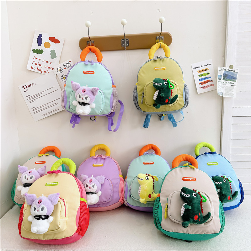 Mochila de jardín de infantes para niños, mochila de hombro encantadora para niños y niñas, muñecas de dibujos animados para salir a la marea del turismo