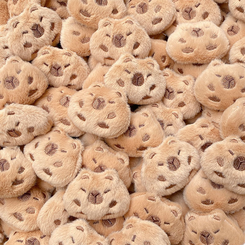 Accesorios de muñecas pequeñas Kapibala de felpa de dibujos animados lindo pez globo rojo muñeca bolsa accesorios para sombreros accesorios