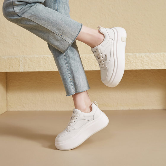 ZHR is thick-soled small white shoes 2025 spring explosions new height Joker casual shoes shoes women's shoes