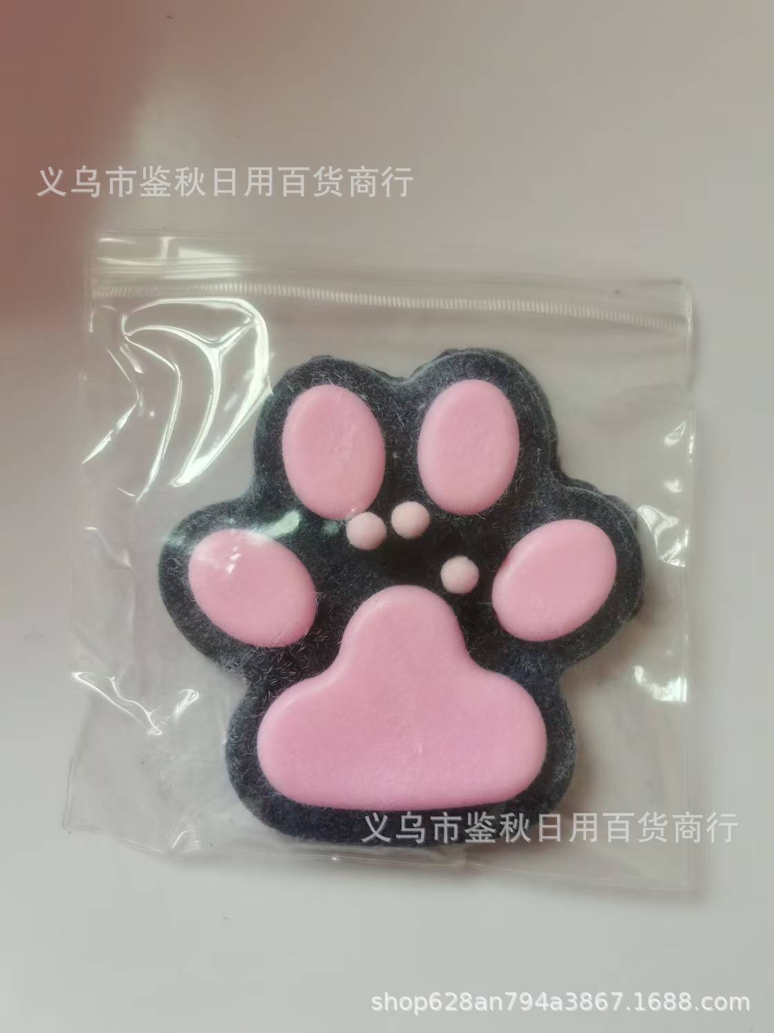 몰려드는 빅맥 블랙 파우더