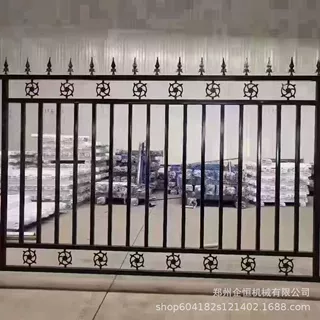 围墙护栏栏杆篱笆围栏加厚锌钢栅栏家用庭院小区学校隔离防护栏