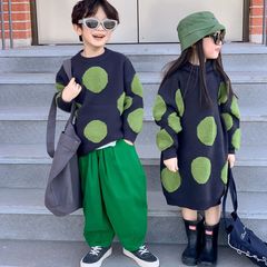 Children's sweater 2024 spring style for boys and girls Korean style polka dot sweater children's round neck hooded knitted skirt brother and sister outfit