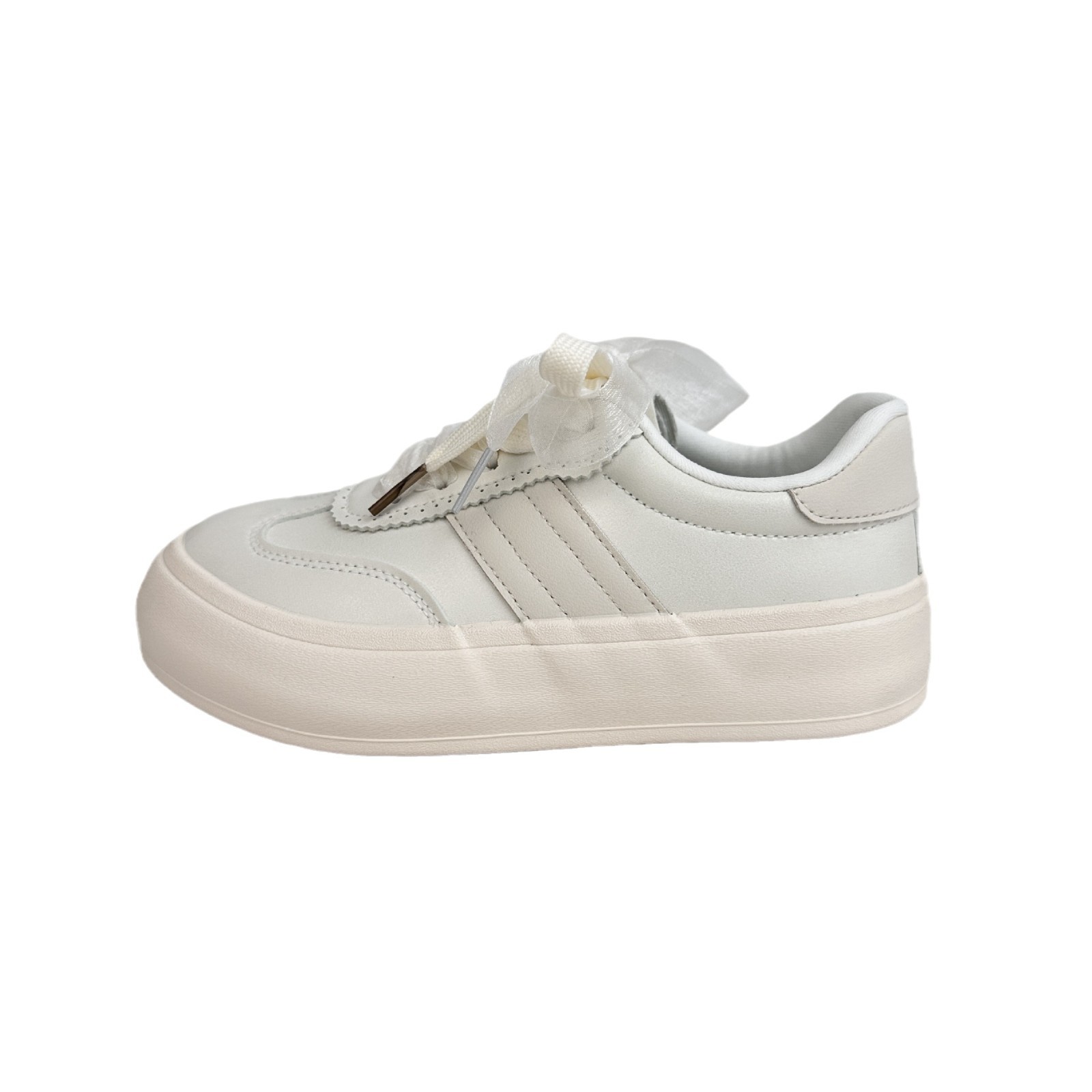Fumeijia zapatos blancos para mujeres 2025 primavera nuevos zapatos de skate de leche de nicho universal zapatos de mujer de suela gruesa 6611
