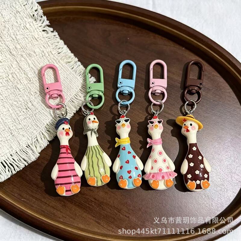 Funny and quirky goose keychain, cute and adorable cartoon duck pendant, dopamine-colored bag accessory, gift
