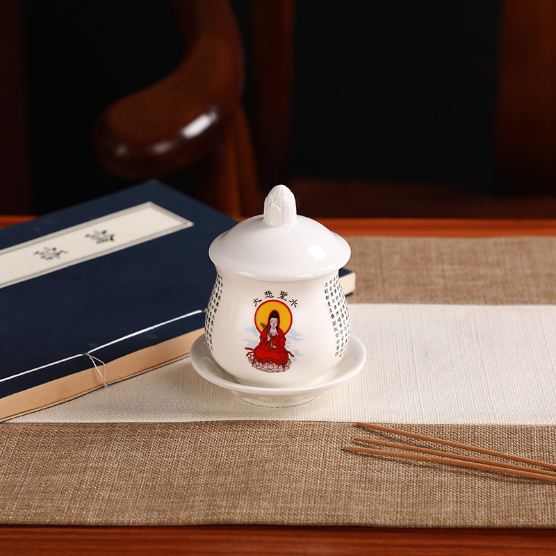 陶磁器の工芸品は仏の聖水杯観音の浄水杯の道家の仙の家の用品を供えます。|undefined