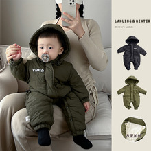 婴儿连体衣服冬装男女宝宝连帽工装风加厚棉衣爬服新生儿加绒哈衣