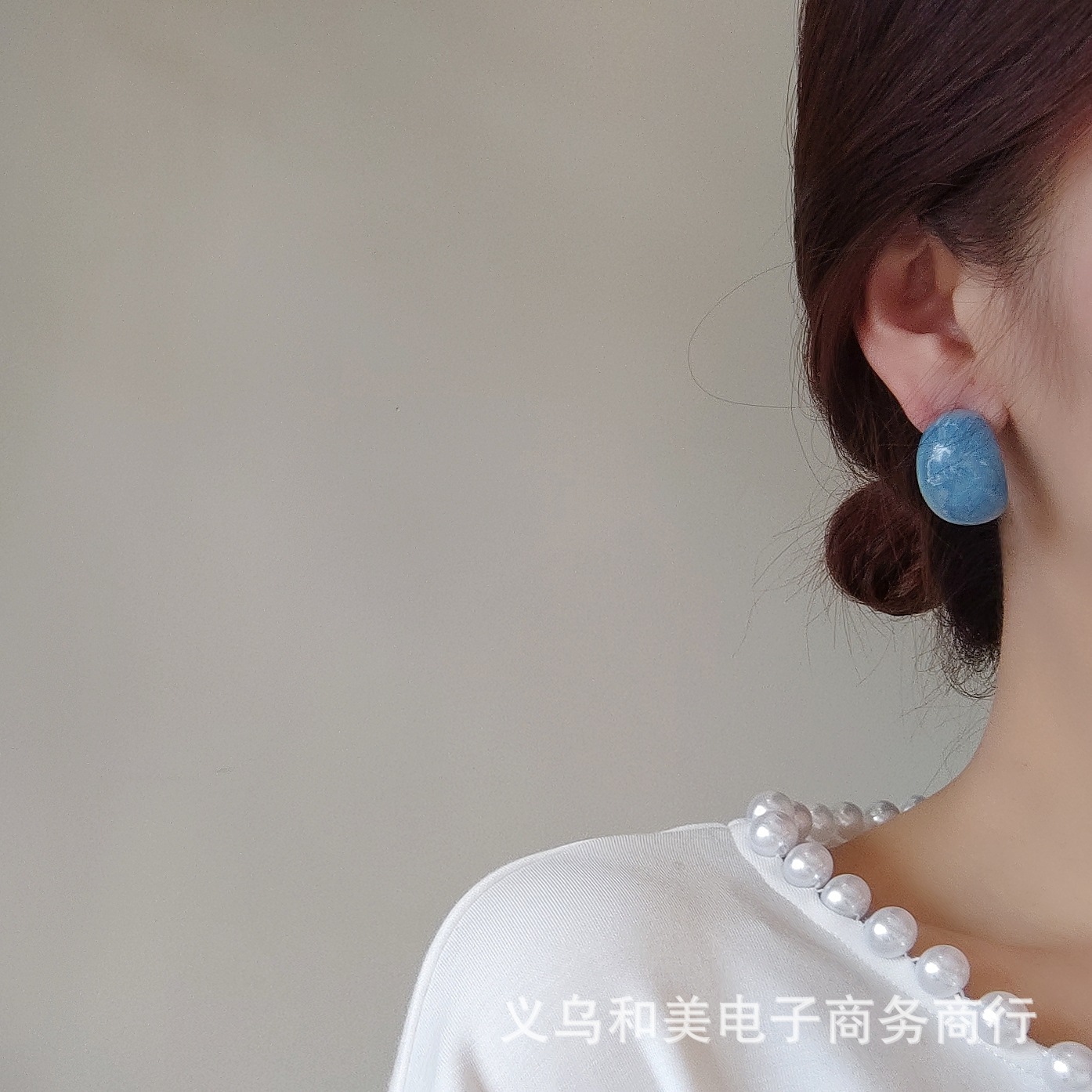 Summer quiet ocean blue round geometric earrings ins simple retro temperament Korean style curved earrings earrings