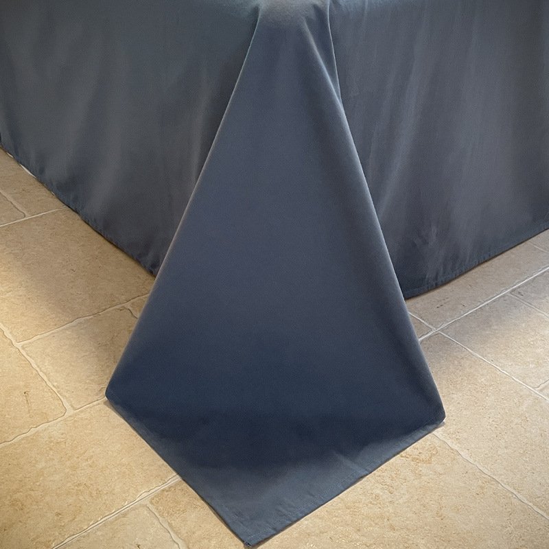 A clase de agujas de rayas grises primavera y otoño molido cuatro piezas de invierno engrosado sábanas de algodón