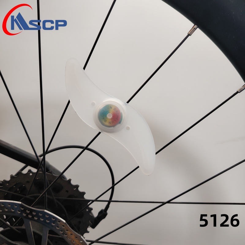 Luz de la bicicleta llanta de luz equipo de montar en bicicleta de montaña sauce hoja de alambre de luz de tira de siete colores rueda caliente