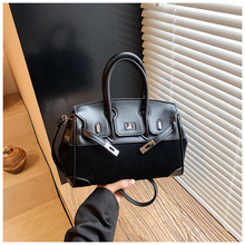 �¿���Ƥ�q�K���Ů���eƴ��ײɫ2026�߼��д���������μ�б���