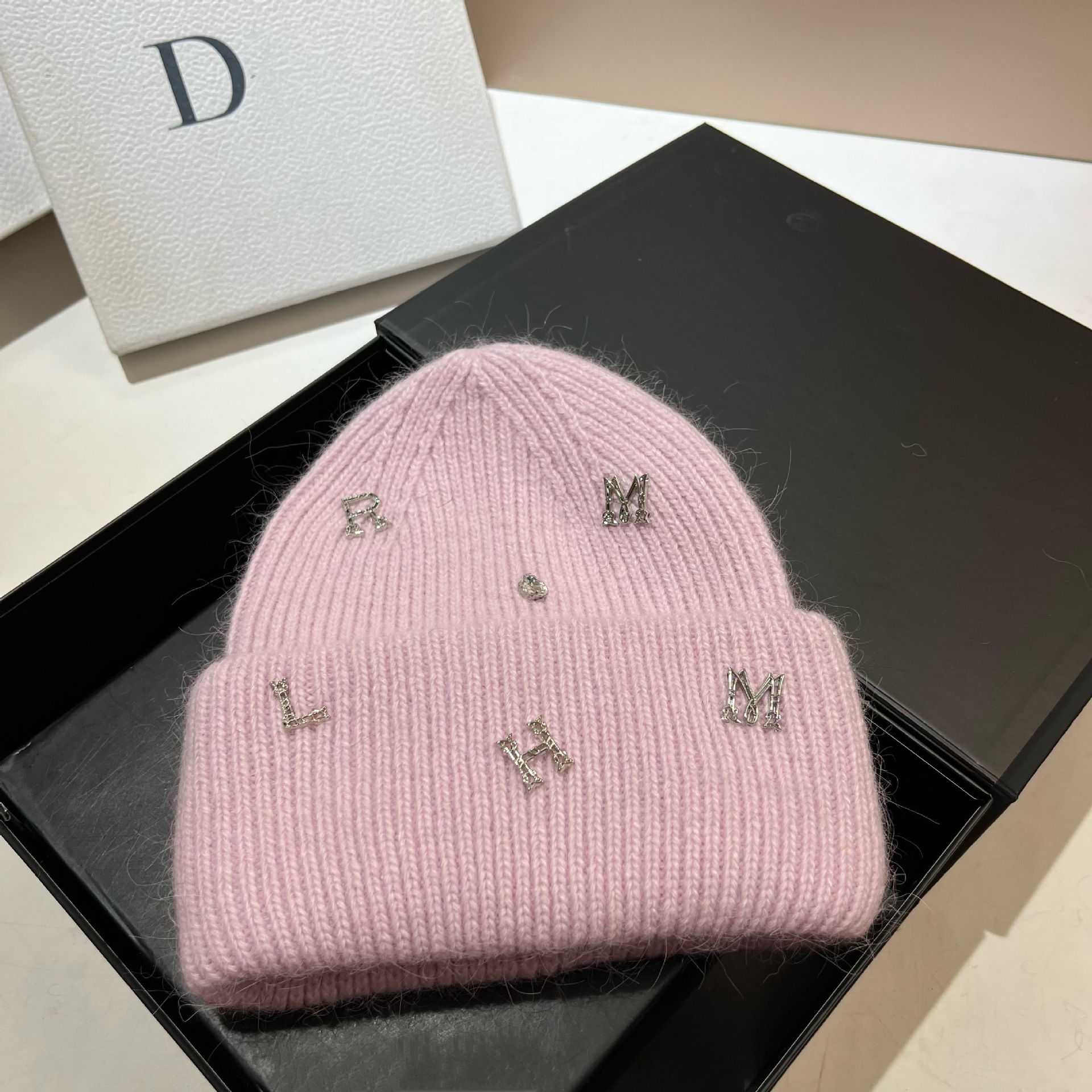 [Rabbit Hair] Winter Nordic enlarged and elongated double folded face small knitted Korean version letter warm ear_voghion.com