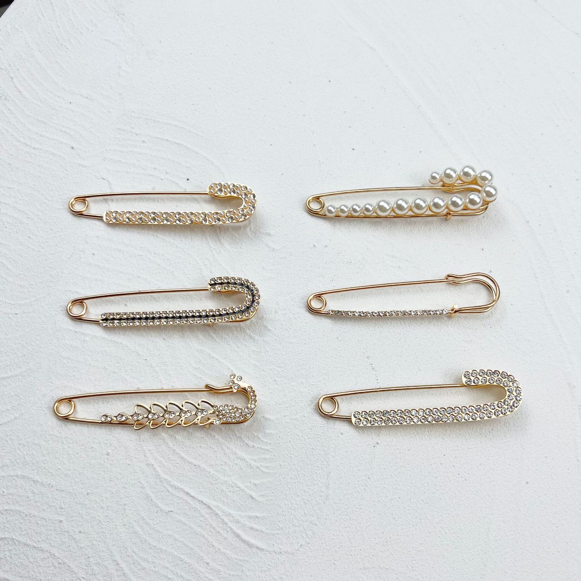 Sophisticated elegant pin