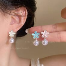 S925银针猫眼石花朵珍珠耳钉小众设计轻奢高级感耳环温柔甜美耳饰