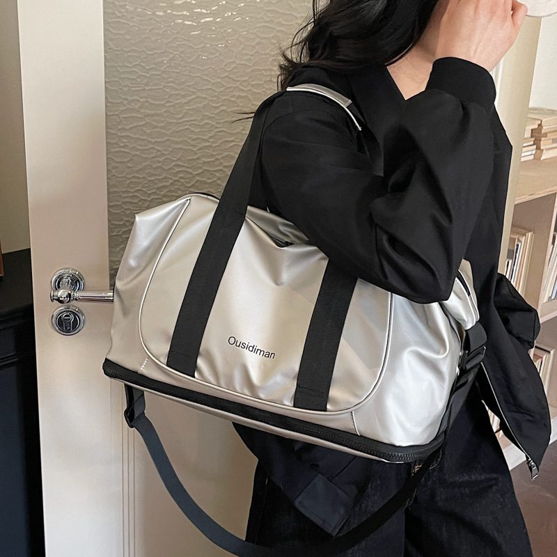 Large-Capacity Portable Short-Distance Travel Bag for Women, Fashionable, Lightweight, Waterproof Storage Luggage Bag for Men, Portable Sports and Fitness Bag Large-Capacity Portable Short-Distance Travel Bag for Women, Fashionable, Lightweight, Waterproof Storage Luggage Bag for Men, Portable Sports and Fitness Bag