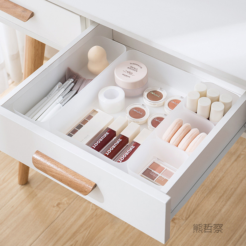 The storage partition box in the drawer freely combine the grid…