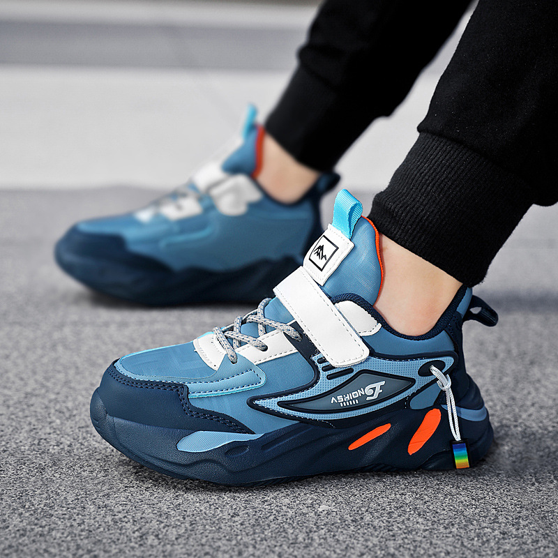 1879 zapatos para niños modelos de otoño e invierno zapatos deportivos de cuero para niños grandes zapatos para correr para niños transpirables de malla de primavera para niños