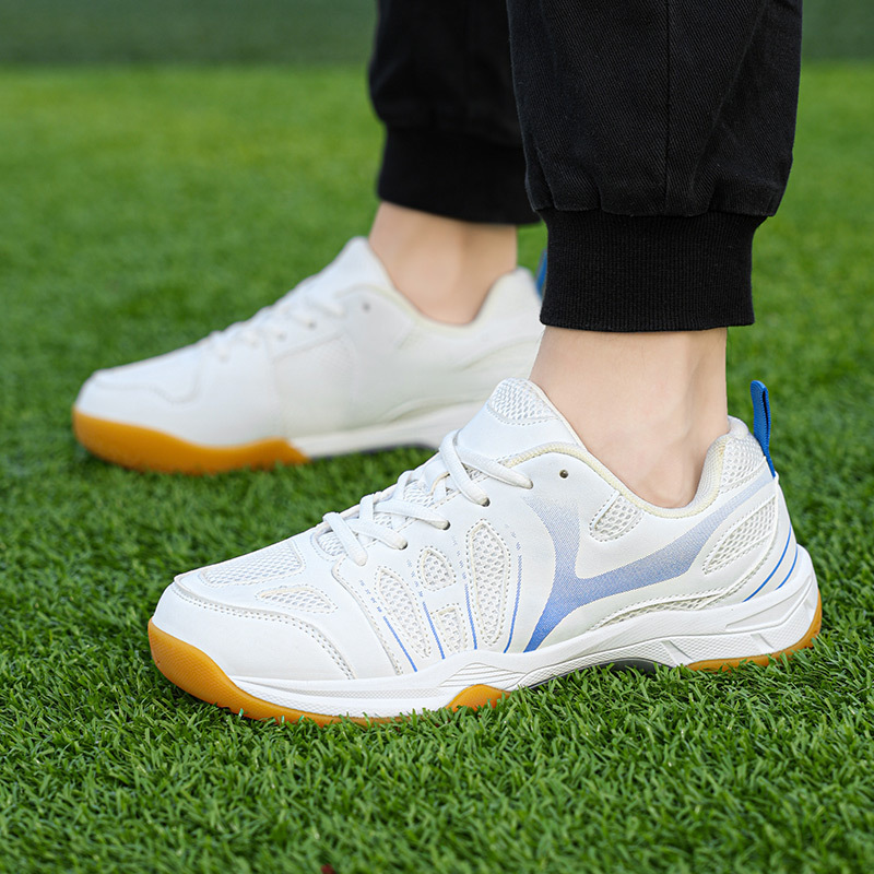 2024 New Badminton Shoes Couple Training Shoes Table Tennis Shoes Large Size Sports Shoes Lightweight Sports Shoes Women