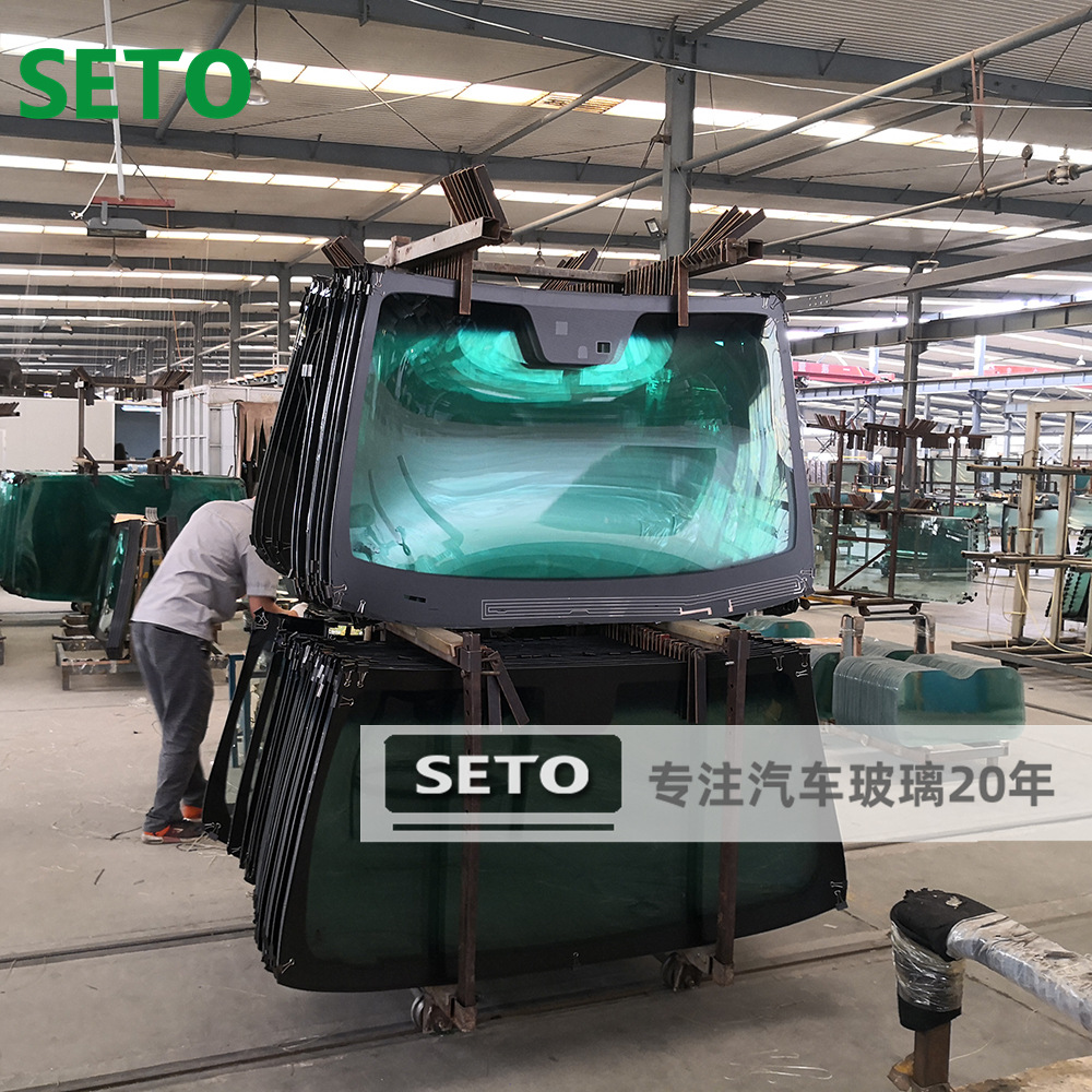 Автомобильное лобовое стекло SETO (ламинированное)