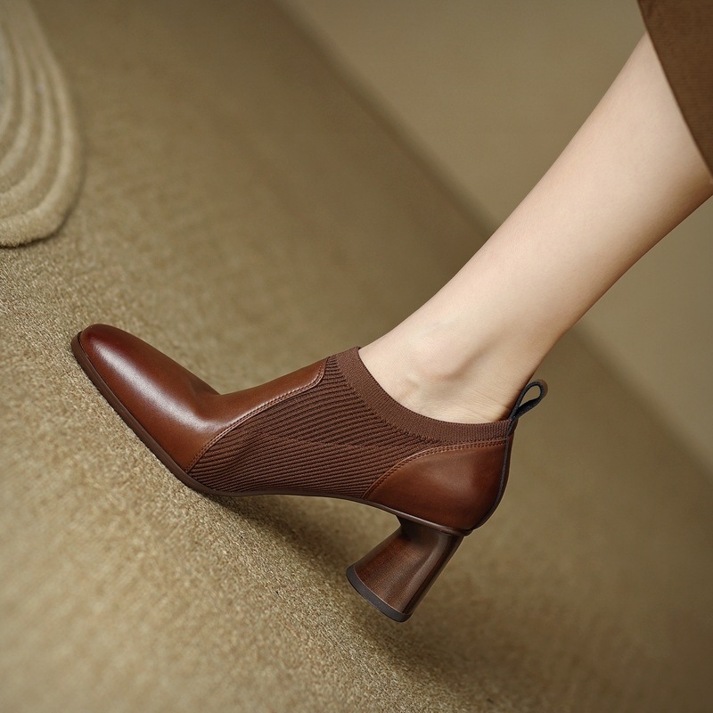 牛皮针织拼接2023年春秋深口中跟单鞋女鞋复古风黑色棕色高跟鞋