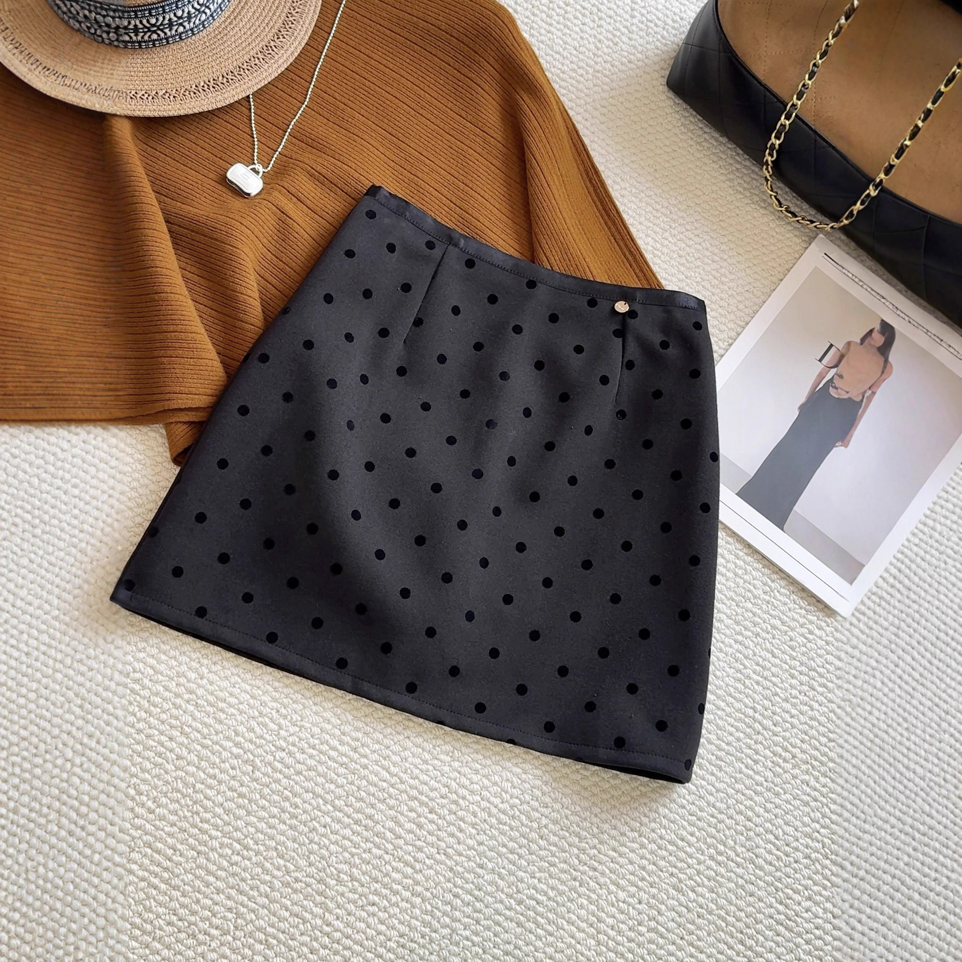 小个子高腰波点毛呢半身裙女2025秋冬显瘦a字裙防走光包臀短裙子