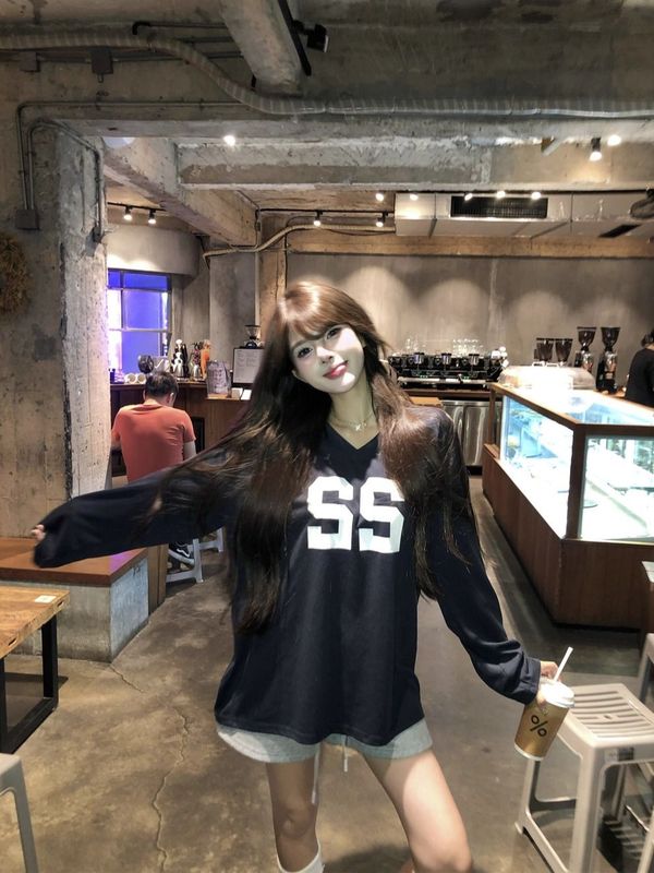 美式复古藏青色V领长袖t恤女秋季印花设计感oversize宽松休闲上衣|undefined