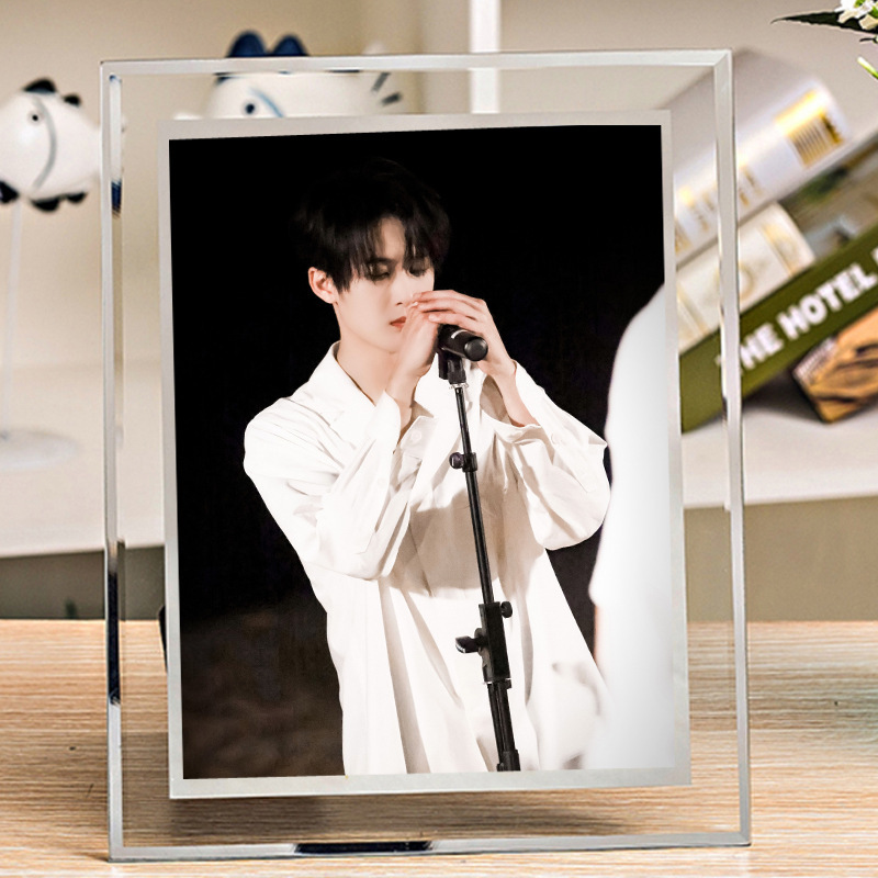 Tan Jianji peripheral photo frame photo self-printing small card poster with sticker postcard standing card Liu Sauvignon Blanc Tan Jianji peripheral photo frame photo self-printing small card poster with sticker postcard standing card Liu Sauvignon Blanc